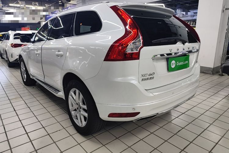 Used Volvo XC60 2017 T5 Smart Upgrade Edition Rear Left 45 Deg