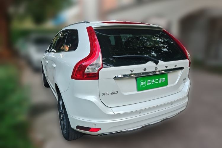 Used Volvo XC60 2017 T5 AWD Smart Upgrade Edition Rear Left 45 Deg