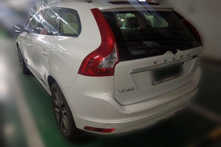 Used Volvo XC60 2017 T5 AWD Smart Upgrade Edition Rear Left 45 Deg