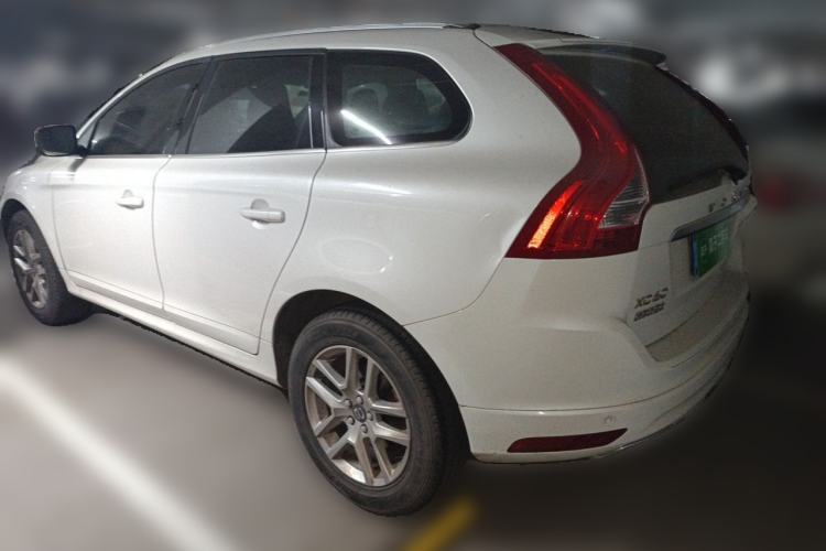 Used Volvo XC60 2017 T5 Smart Upgrade Edition Rear Left 45 Deg