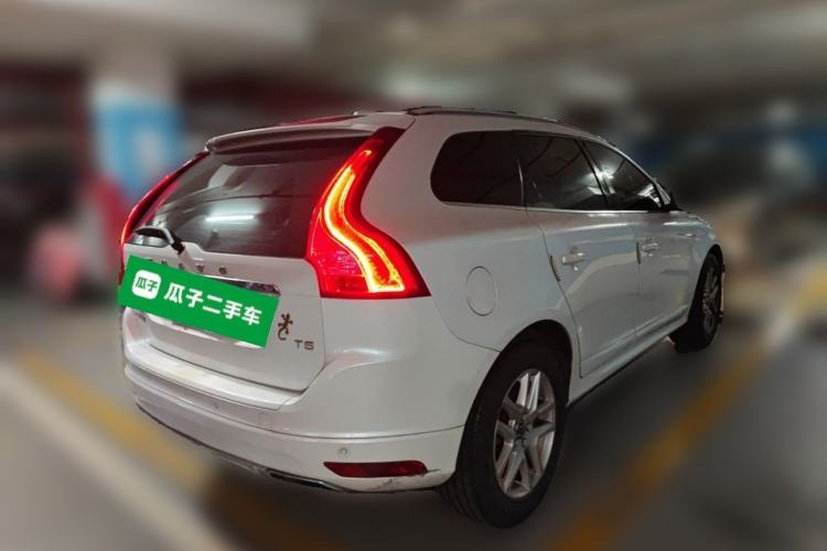 Used Volvo XC60 2017 T5 Smart Upgrade Edition Rear Right 45 Deg