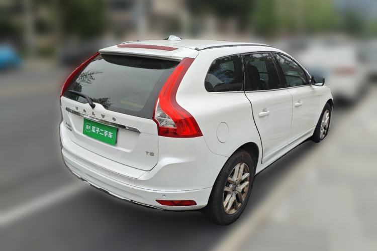Used Volvo XC60 2017 T5 Smart Upgrade Edition Rear Right 45 Deg