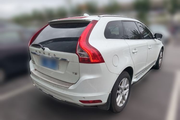 Used Volvo XC60 2017 T5 Smart Upgrade Edition Rear Right 45 Deg