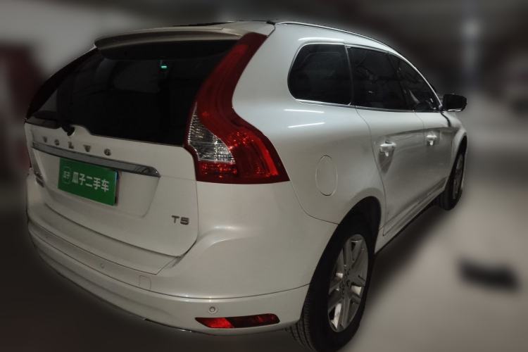 Used Volvo XC60 2017 T5 Smart Upgrade Edition Rear Right 45 Deg