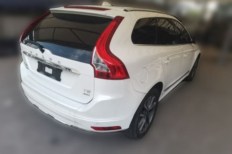 Used Volvo XC60 2017 T5 AWD Smart Upgrade Edition Rear Right 45 Deg