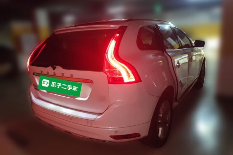 Used Volvo XC60 2017 T5 Smart Upgrade Edition Rear Right 45 Deg
