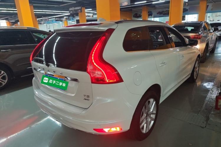 Used Volvo XC60 2017 T5 AWD Smart Upgrade Model Rear Right 45 Deg