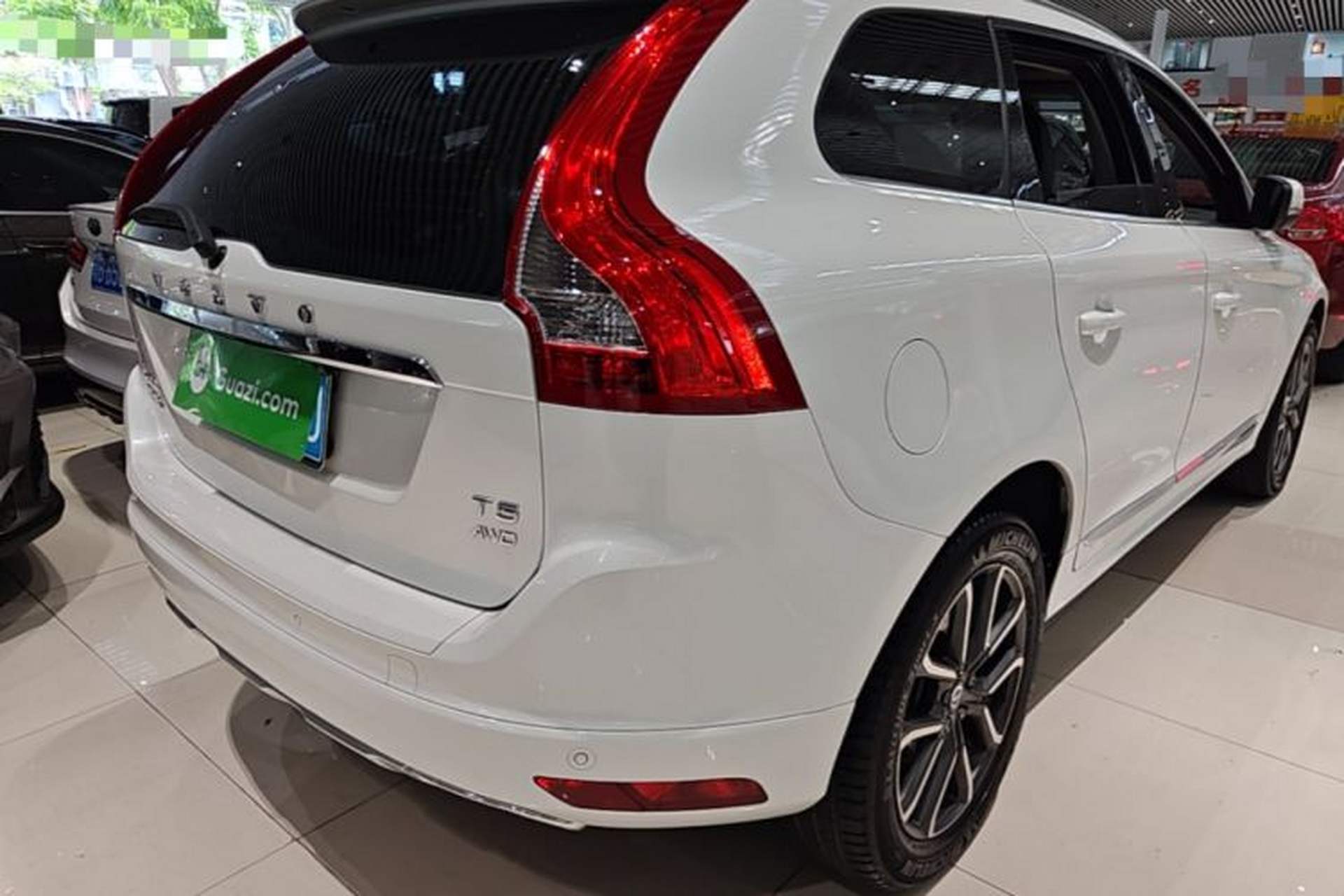 Used Volvo XC60 2017 T5 AWD Smart Upgrade Edition Rear Right 45 Deg