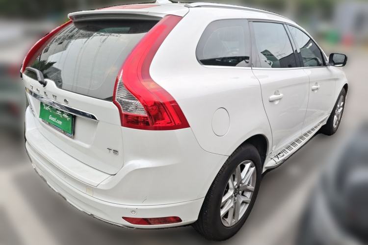 Used Volvo XC60 2017 T5 Smart Upgrade Edition Rear Right 45 Deg