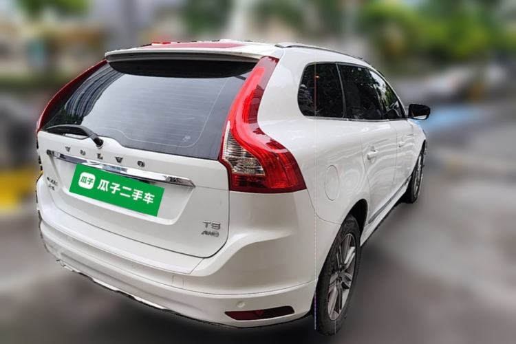 Used Volvo XC60 2017 T5 AWD Smart Range Edition Rear Right 45 Deg