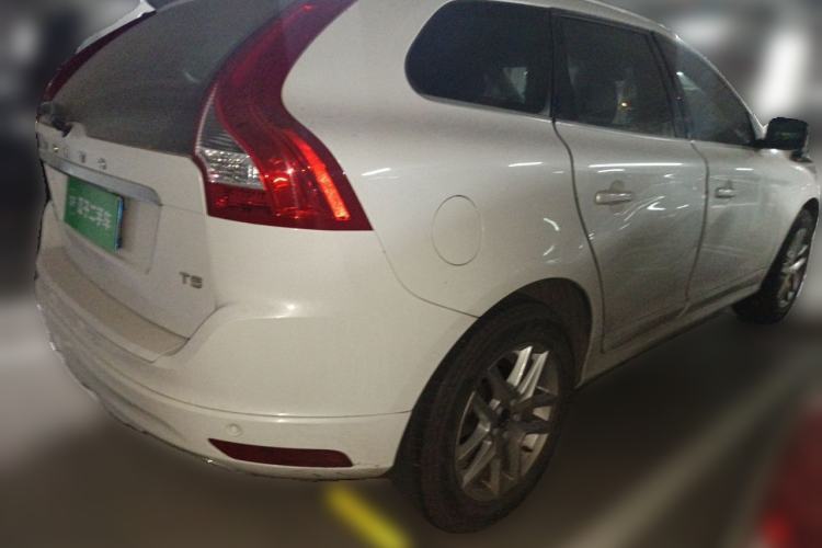 Used Volvo XC60 2017 T5 Smart Upgrade Edition Rear Right 45 Deg