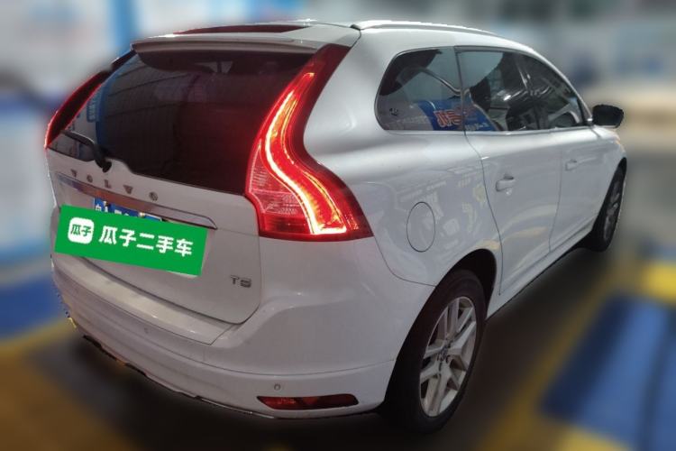 Used Volvo XC60 2017 T5 Smart Upgrade Edition Rear Right 45 Deg
