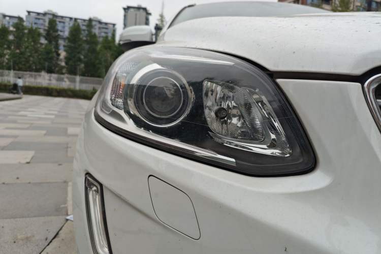 Used Volvo XC60 2017 T5 Smart Upgrade Edition Right Front Headlight