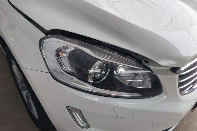Used Volvo XC60 2017 T5 Smart Upgrade Edition Right Front Headlight