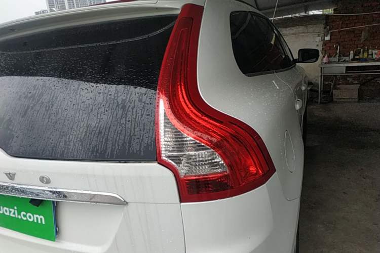 Used Volvo XC60 2017 T5 Smart Upgrade Edition Right Rear Taillight