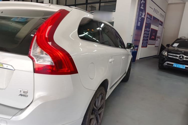 Used Volvo XC60 2017 T5 AWD Smart Upgrade Edition Right Rear Taillight