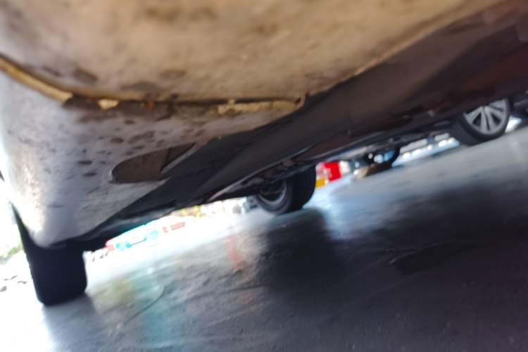 Used Volvo XC60 2017 T5 AWD Smart Upgrade Edition Right Side Sill