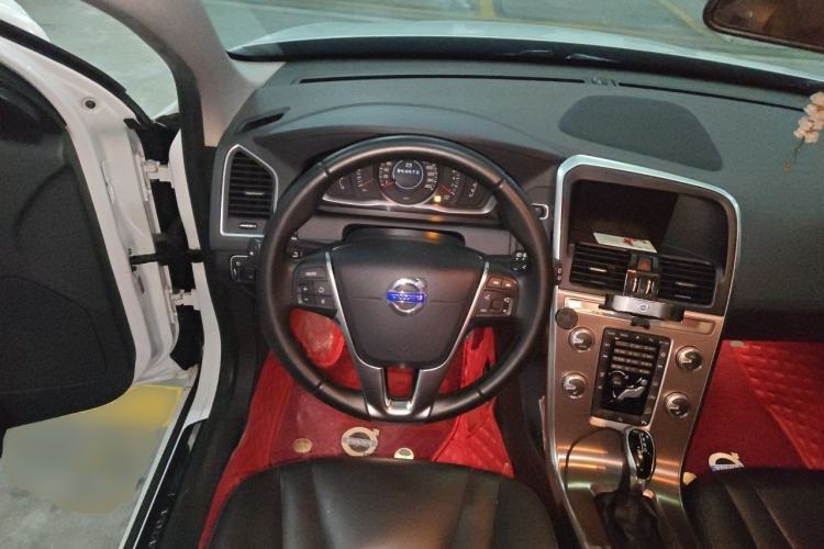 Used Volvo XC60 2017 T5 AWD Smart Upgrade Edition Steering Wheel