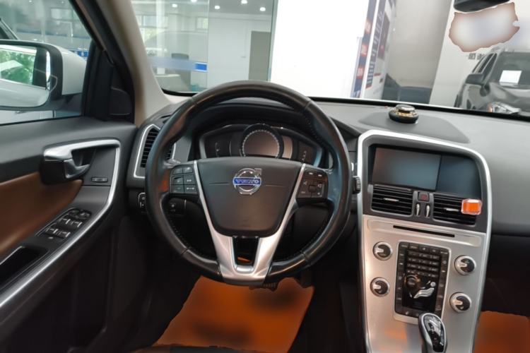 Used Volvo XC60 2017 T5 AWD Smart Upgrade Edition Steering Wheel