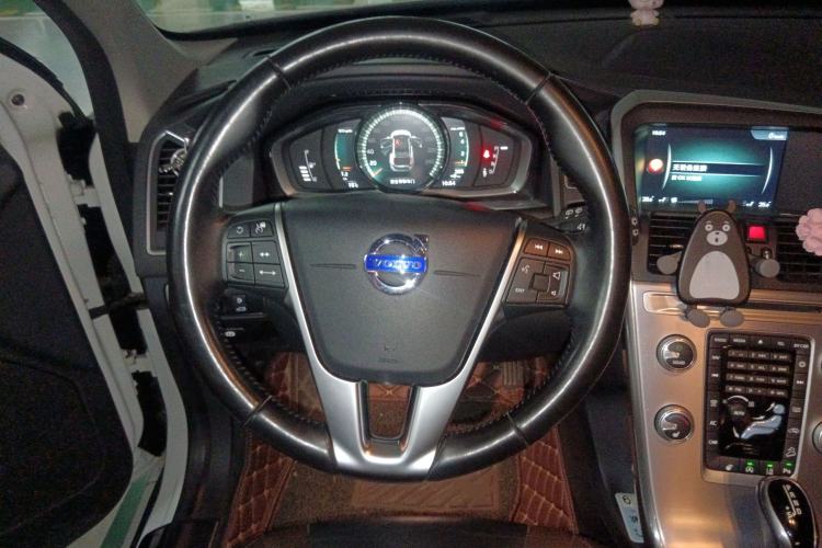 Used Volvo XC60 2017 T5 AWD Smart Upgrade Edition Steering Wheel