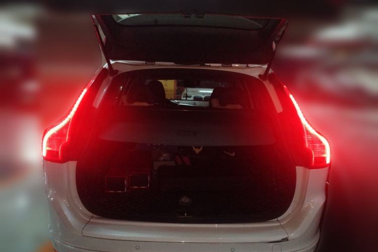 Used Volvo XC60 2017 T5 Smart Upgrade Edition Trunk