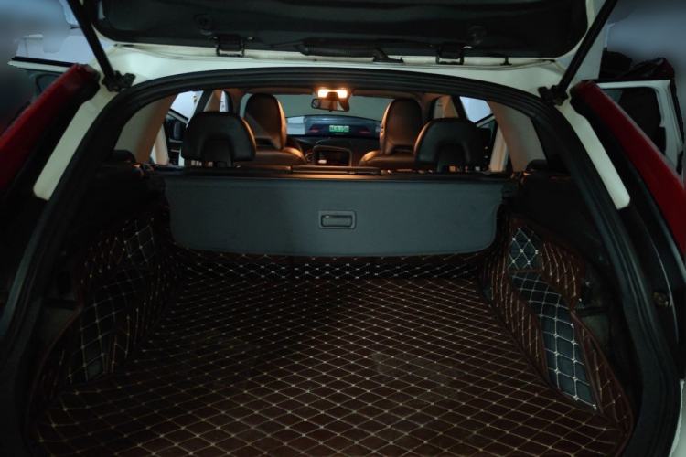 Used Volvo XC60 2017 T5 Smart Upgrade Edition Trunk