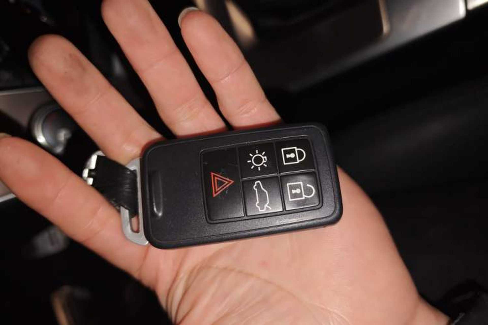 Used Volvo XC60 2017 T5 Smart Upgrade Edition Vehicle Key
