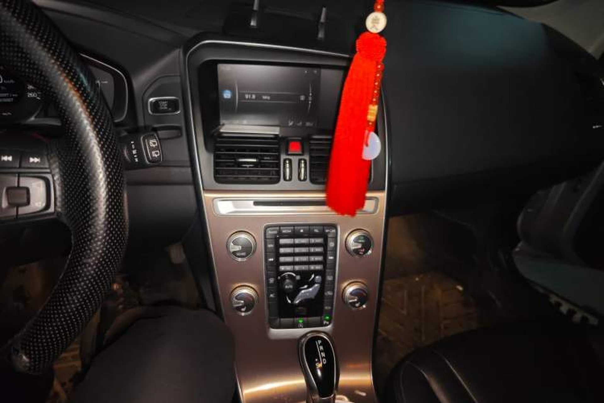 Used Volvo XC60 2017 T5 Smart Upgrade Edition Audio And AC Panel