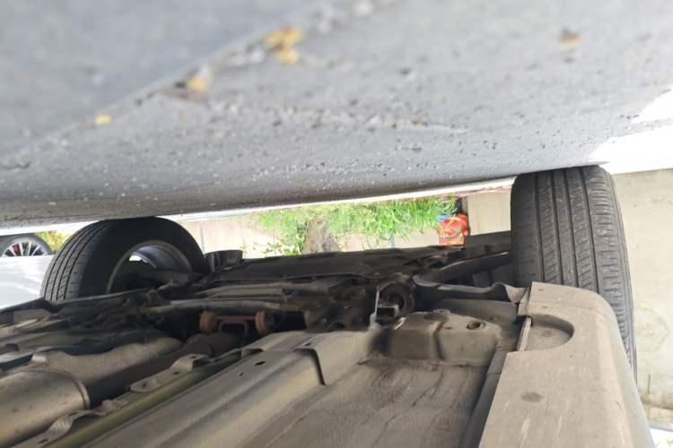 Used Volvo XC60 2017 T5 Smart Upgrade Edition Chassis Front Left