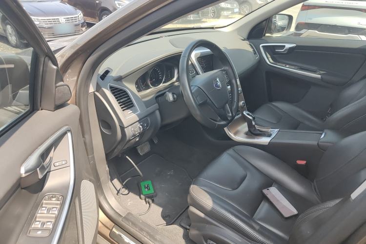 Used Volvo XC60 2017 T5 Smart Upgrade Edition Driver Seat