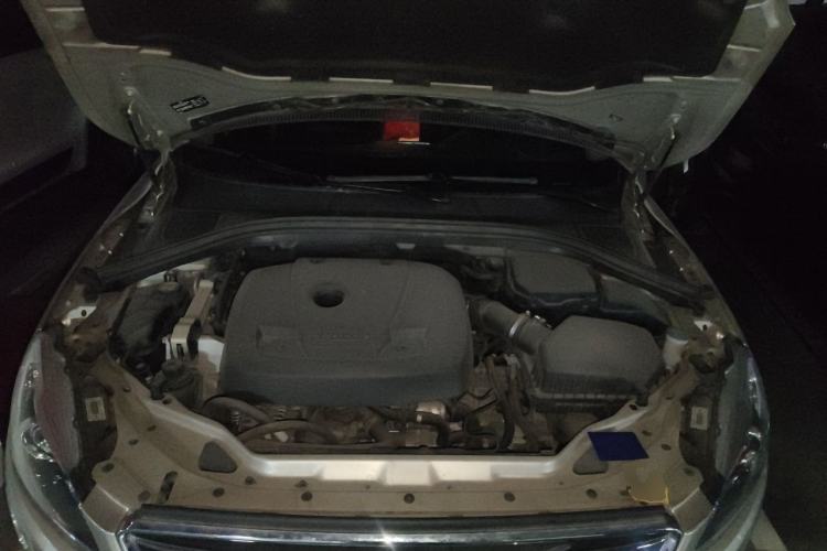 Used Volvo XC60 2017 T5 AWD Smart Upgrade Edition Engine Bay
