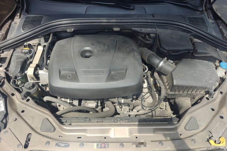 Used Volvo XC60 2017 T5 AWD Smart Upgrade Edition Engine Bay