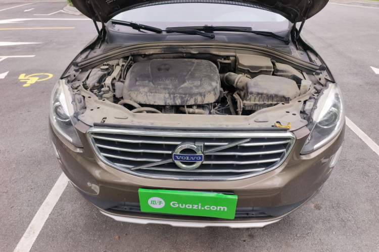 Used Volvo XC60 2017 T5 Smart Upgrade Edition Engine Bay