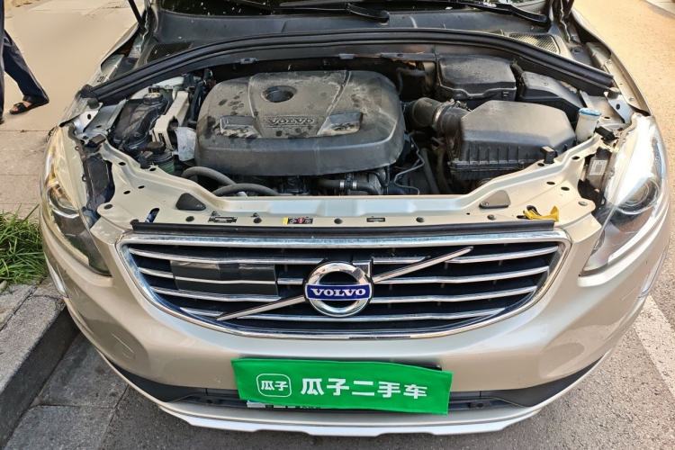 Used Volvo XC60 2017 T5 AWD Smart Upgrade Edition Engine Bay