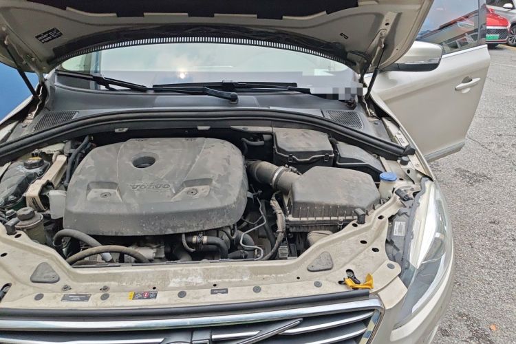 Used Volvo XC60 2017 T5 AWD Smart Upgrade Edition Engine Bay Left