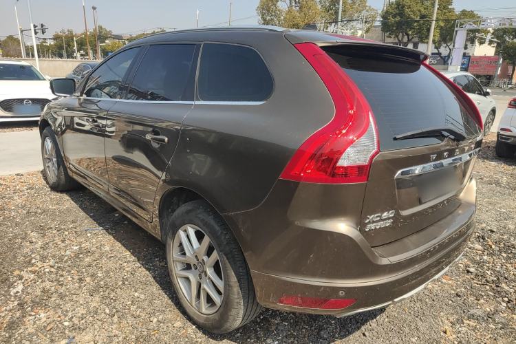 Used Volvo XC60 2017 T5 Smart Upgrade Edition Exterior 2