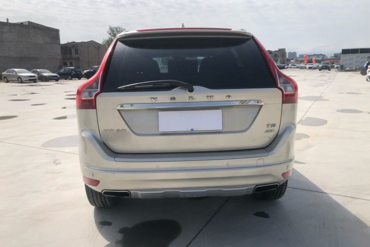 Used Volvo XC60 2017 T5 AWD Smart Upgrade Edition Exterior 3