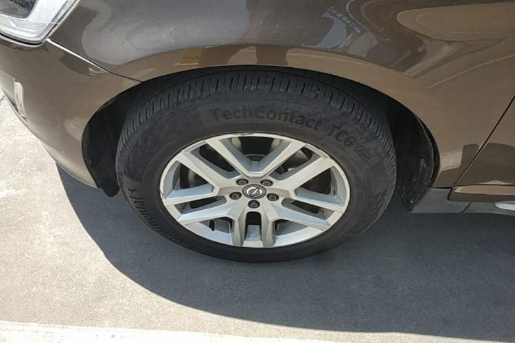 Used Volvo XC60 2017 T5 Smart Upgrade Edition Exterior 4