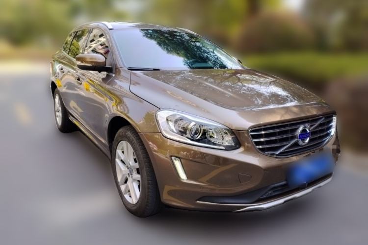 Used Volvo XC60 2017 T5 Smart Upgrade Edition Front Right 45 Deg