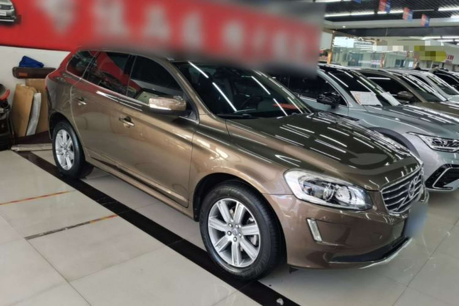 Used Volvo XC60 2017 T5 AWD Smart Upgrade Edition Front Right 45 Deg
