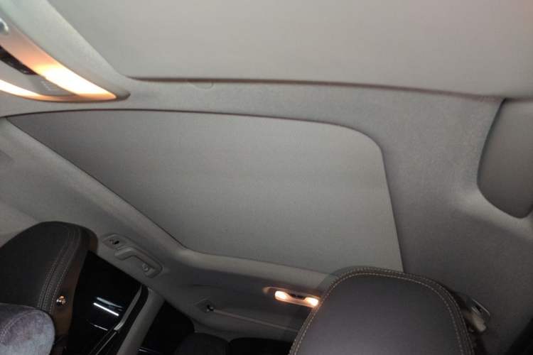 Used Volvo XC60 2017 T5 AWD Smart Drive Edition Headliner