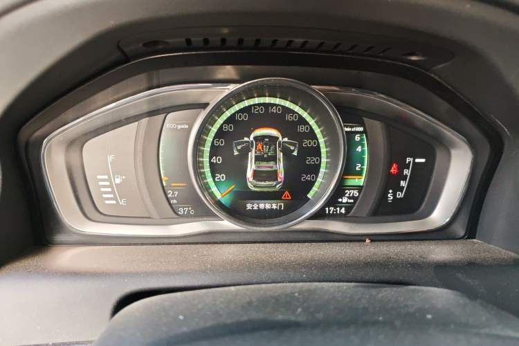 Used Volvo XC60 2017 T5 AWD Smart Upgrade Edition Instrument Cluster