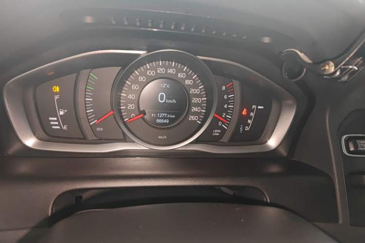 Used Volvo XC60 2017 T5 Smart Upgrade Edition Instrument Cluster
