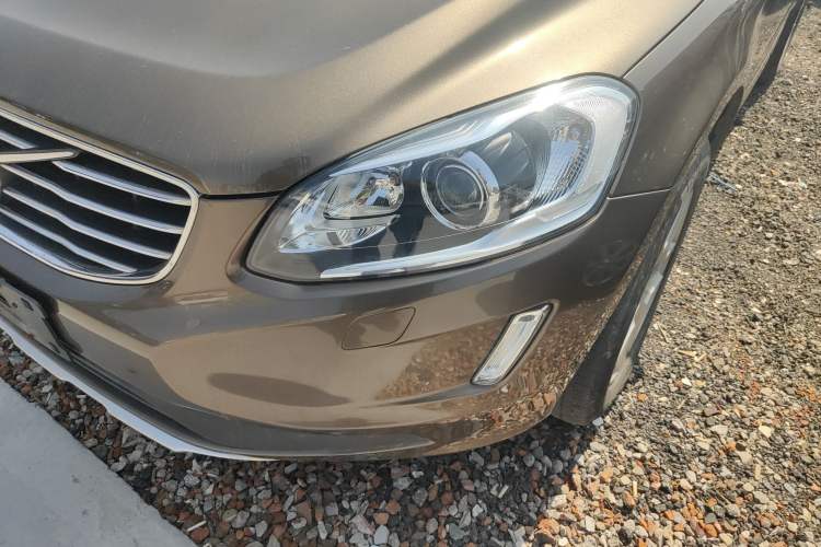 Used Volvo XC60 2017 T5 Smart Upgrade Edition Left Front Headlight