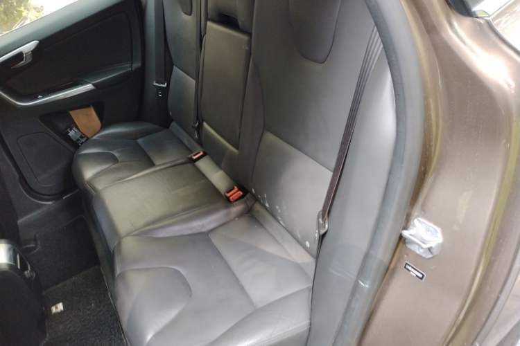 Used Volvo XC60 2017 T5 Smart Upgrade Edition Left Rear Seat
