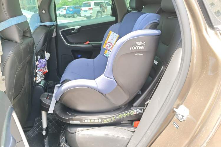 Used Volvo XC60 2017 T5 Smart Upgrade Edition Left Rear Seat