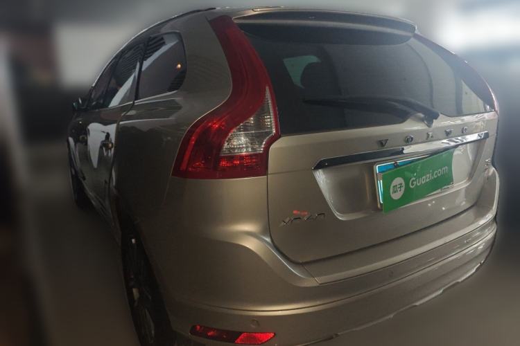 Used Volvo XC60 2017 T5 AWD Smart Upgrade Edition Rear Left 45 Deg