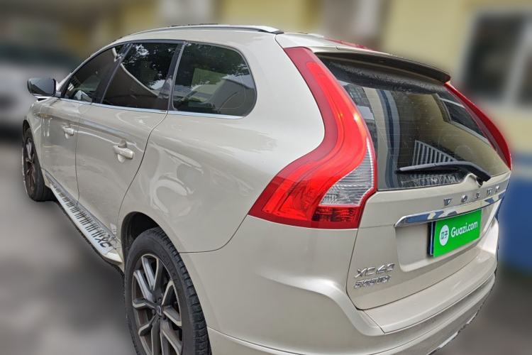 Used Volvo XC60 2017 T5 AWD Smart Upgrade Edition Rear Left 45 Deg