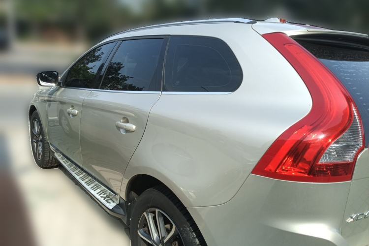 Used Volvo XC60 2017 T5 AWD Smart Upgrade Edition Rear Left 45 Deg
