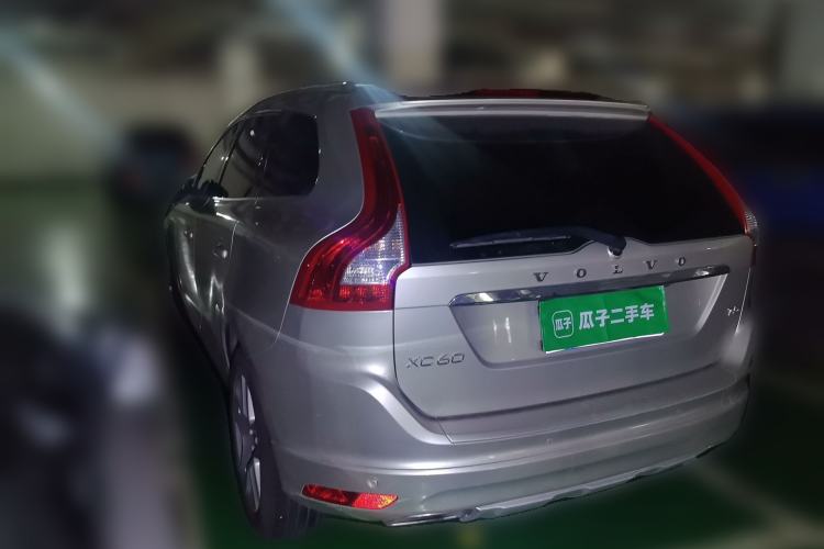 Used Volvo XC60 2017 T5 Smart Upgrade Edition Rear Left 45 Deg